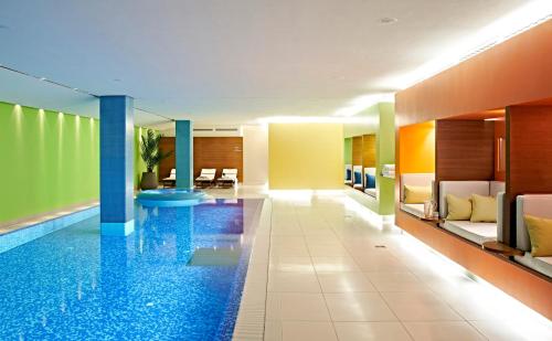 SIDE Design Hotel Hamburg - image 7