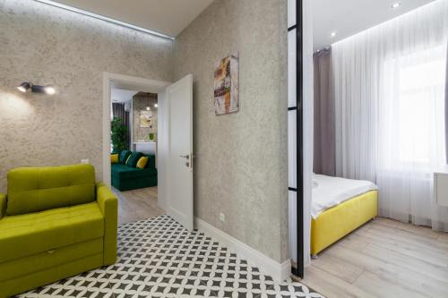 Royal VIP Apartment on Pidmurna 24