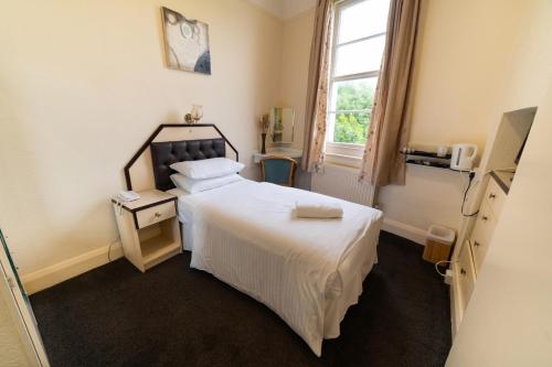 Devonshire Hotel - image 3