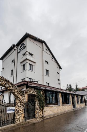 Hotel Carpati - image 5