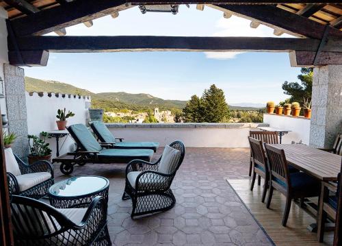 Erkély/terasz, Ca la Celia casa con Spa, piscina y BBQ in Massanet de Cabrenys