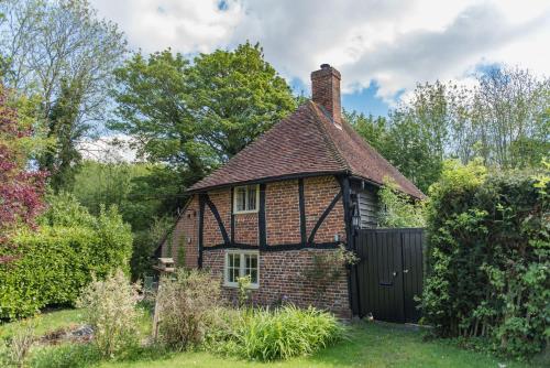 Walnut Tree Cottage by Bloom Stays