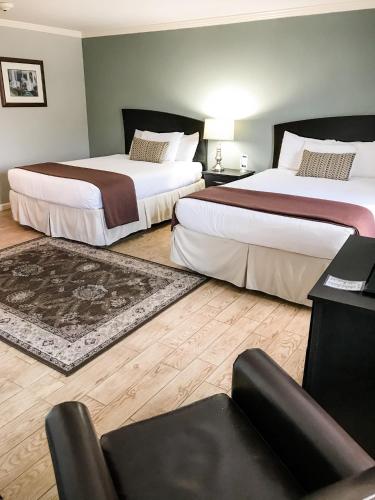Standard Queen Room