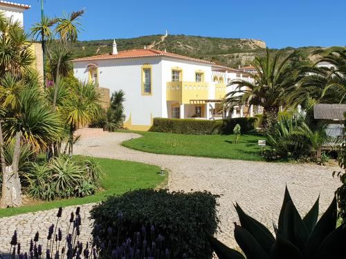 Luz Bay Hotel - image 5