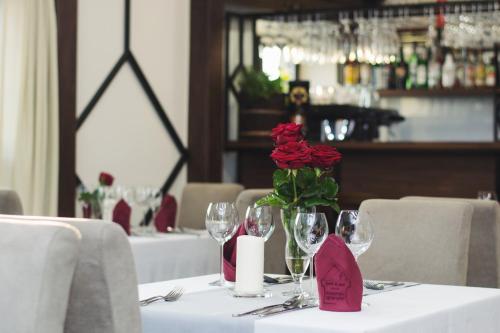 253380147 Hotel & Spa **** Kasztel Uniejów