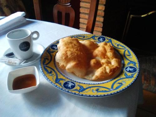 Hostal Restaurante Pacos in 埃雷拉德爾杜克