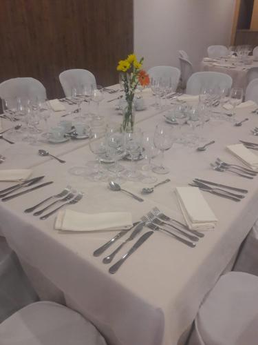 Hostal Restaurante Pacos in 埃雷拉德爾杜克