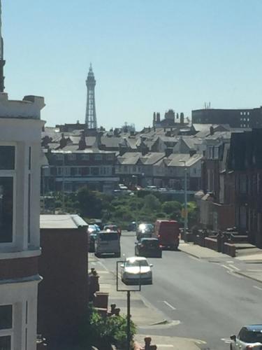 The Fernroyd - image 3