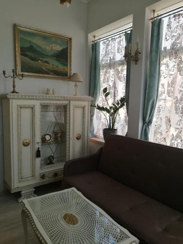 . Golden Amber Apartment