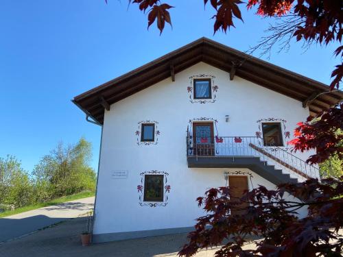 Ferienhaus am Kagerstein - Accommodation - Neukirchen beim Heiligen Blut