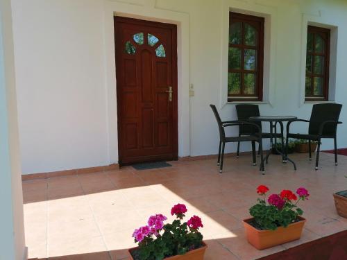 Park Vendeghaz in Herend