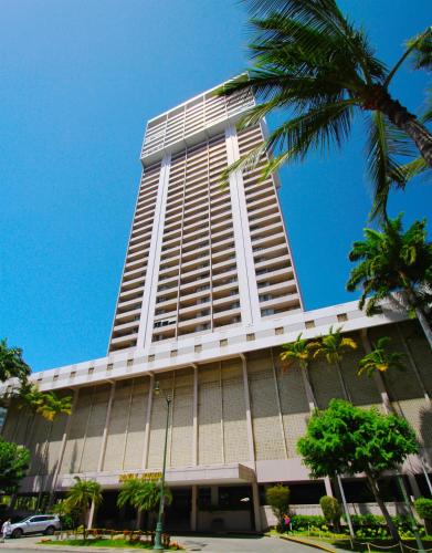 Royal Kuhio Resort