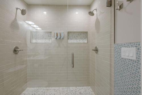 MODERN FARMHOUSE IN OLD TOWN SCOTTSDALE - Closest Walk to Entertainment District, Fashion Square, He