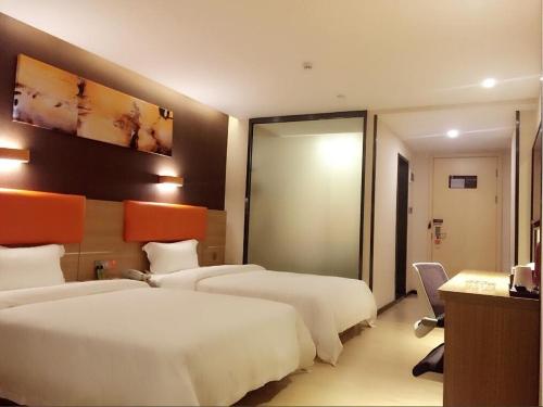 Premium Deluxe Twin Room room in 7Days Premium Shenzhen Longgang Dayun Metro Station
