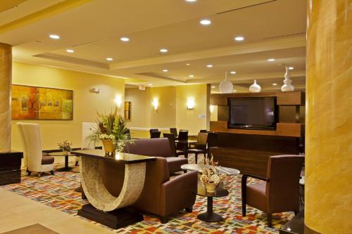 Holiday Inn Express-International Drive, an IHG Hotel