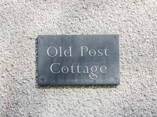 Old Post Cottage Haverfordwest - image 2