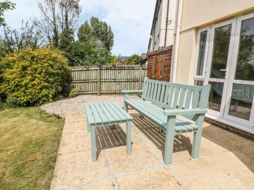 12 Kel Avon Truro - image 8