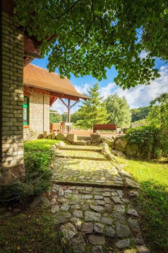 J1 Idyllisches Ferienhaus mit Seeblick