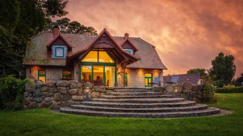 J1 Idyllisches Ferienhaus mit Seeblick