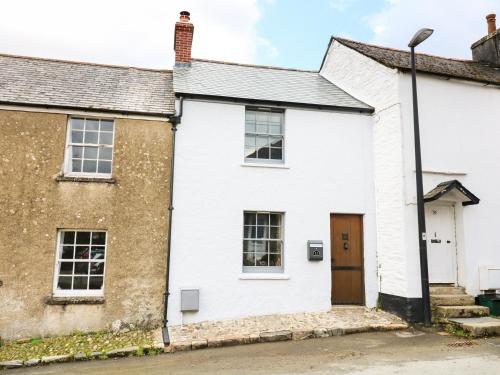 11 The Village - Yelverton