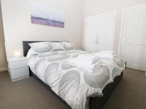 Glan Y Don Y Felinheli - image 6