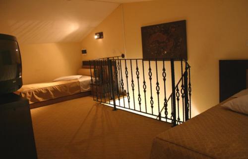Duplex Quadruple Room image 5