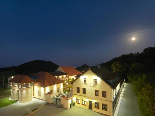 Hotel Buchlov - image 2
