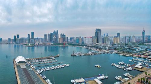 253543968 Holiday Inn Qingdao City Center by IHG - May 4th Square