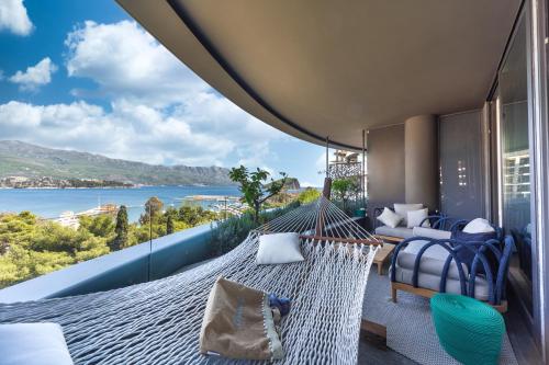 Executive Junior Suite with Terrace and Sea View  image 8