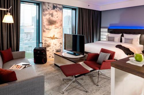 room detail thumbnail 1