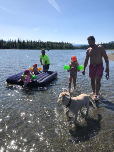 Vålågårdens Värdshus och Camping AB - Hotel - Vålådalen