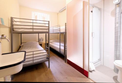 Barabas - Hostel Room Type - 