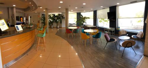 Pub/Lounge, Holiday Inn Express San Sebastian de los Reyes By IHG in San Sebastian de los Reyes