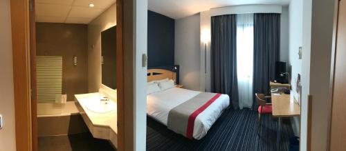 Holiday Inn Express San Sebastian de los Reyes an IHG Hotel - image 10