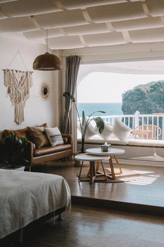 Yellow's Kenting B&B II