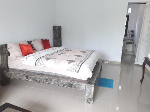 Jumahe Homes located on central bukit in south kuta which surrounded by beach