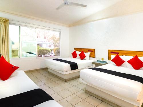 Hotel Parotas in Manzanillo
