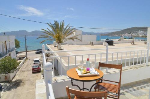 Esperos Seaside Suite in Adamas, Milos