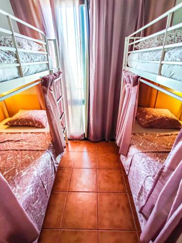 Sol a Sol Hostel – Lagos, AZ