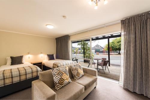 One Bedroom Family Garden Room