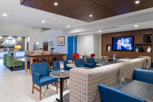 Lobby, Holiday Inn Express Hotel & Suites Dallas South - DeSoto in Desoto