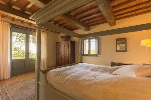 Casale Santa Barbara in Торріті ді Сієна