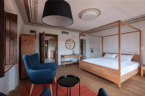 . Almalomb Apartman