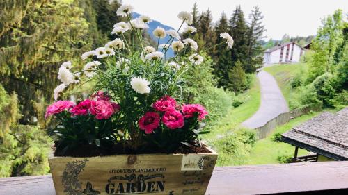 Ferienwohnung Laax mit Traumblick, großem Balkon und Terrasse