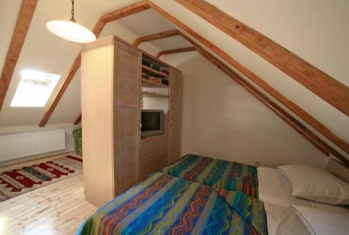  Apartments Banica in Lovinac