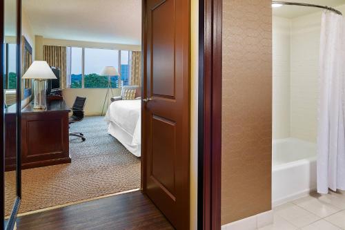 Wyndham College Park North / Washington DC Area - image 3