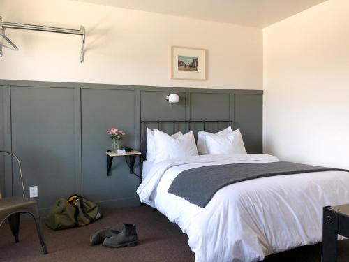 1 double bed