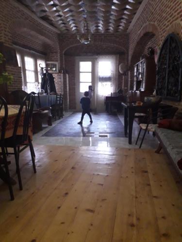 Nana's Guest House in Signali