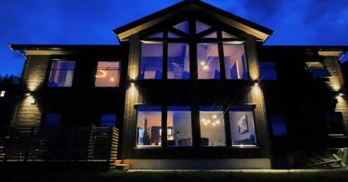 Вхід, Timblalodgen in Согдал