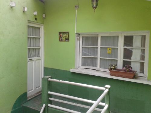 Entrance, Hostal Isidoros - Terminal de Buses in La Paz